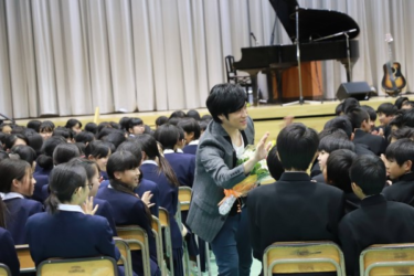 青梅市立第二中学校の制服写真画像まとめ・レビュー口コミ評判・生徒の着こなし・夏服冬服詳細情報