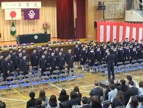 足立区立加賀中学校の制服写真画像まとめ・レビュー口コミ評判・生徒の着こなし・夏服冬服詳細情報