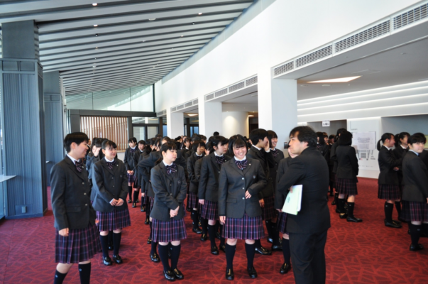秋草学園高校の制服写真画像まとめ・レビュー口コミ評判・生徒の着こなし・夏服冬服詳細情報