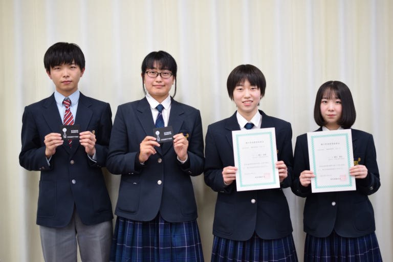 栃木県立宇都宮白楊高校の制服写真画像まとめ・レビュー口コミ評判・生徒の着こなし・夏服冬服詳細情報│全国中高制服グラム-全国47都道府県の中学校 高等学校制服検索口コミ-