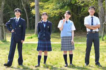 幸福の科学学園中学高校の制服写真画像まとめ・レビュー口コミ評判・生徒の着こなし・夏服冬服詳細情報