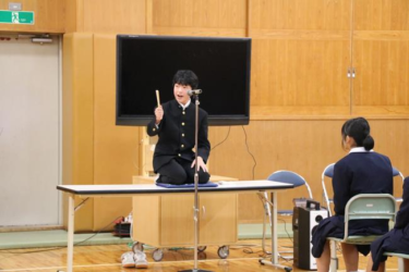 【統合閉校】中野区立第八中学校の制服写真画像まとめ・レビュー口コミ評判・生徒の着こなし・夏服冬服詳細情報