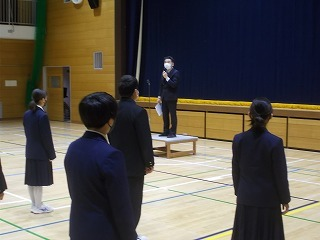 大島町立第二中学校の制服写真画像まとめ・レビュー口コミ評判・生徒の着こなし・夏服冬服詳細情報