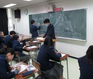 練馬区立谷原中学校の制服写真画像まとめ・レビュー口コミ評判・生徒の着こなし・夏服冬服詳細情報