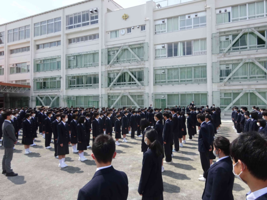 江東区立深川第四中学校の制服写真画像まとめ・レビュー口コミ評判・生徒の着こなし・夏服冬服詳細情報│全国中高制服グラム-全国47都道府県の中学校 高等学校制服検索口コミ-