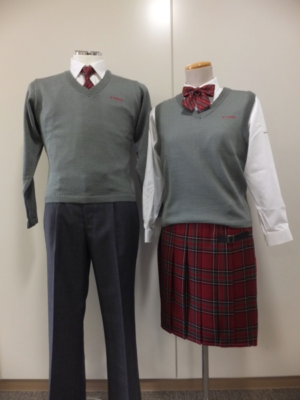 立命館中学高校の制服写真画像動画まとめ・レビュー口コミ評判・生徒の着こなし・中高制服ちがい・なんちゃって制服画像等