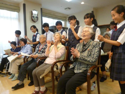 横浜市立東永谷中学校の制服画像まとめ・口コミ評判・制服詳細レビュー