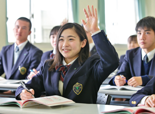 星槎中学高校の制服画像まとめ・口コミ評判・制服詳細レビュー