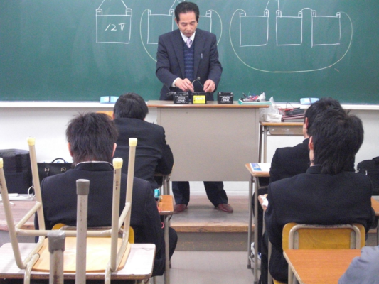 佐賀県立唐津青翔高校の制服写真画像まとめ・レビュー口コミ評判・生徒の着こなし・夏服冬服詳細情報