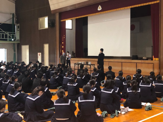 佐賀県立鳥栖高校の制服写真画像まとめ・レビュー口コミ評判・生徒の着こなし・夏服冬服詳細情報