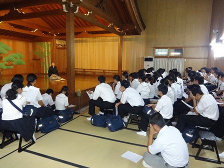 佐賀県立唐津東中学高校の制服写真画像まとめ・レビュー口コミ評判・生徒の着こなし・夏服冬服詳細情報