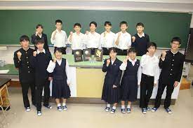 佐賀県立佐賀西高校の制服写真画像まとめ・レビュー口コミ評判・生徒の着こなし・夏服冬服詳細情報