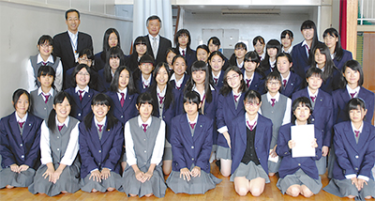 横浜市立上の宮中学校の制服画像まとめ・口コミ評判・制服詳細レビュー