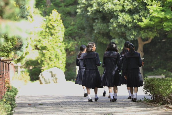 横浜富士見丘学園中等教育学校（中高）の制服画像まとめ・口コミ評判・制服詳細レビュー