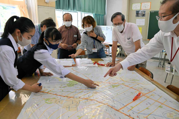 横浜市立南中学校の制服画像まとめ・口コミ評判・制服詳細レビュー