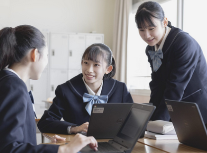 京都聖母学院中学高校の制服写真画像まとめ・レビュー口コミ評判・生徒の着こなし・夏服冬服詳細情報