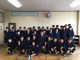 平塚市立金目中学校の制服画像まとめ・口コミ評判・制服詳細レビュー