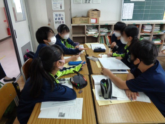 綾瀬市立綾瀬中学校の制服画像まとめ・口コミ評判・制服詳細レビュー・新制服旧制服比較【2020/令和2年度新制服】