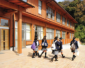 鎌倉市立第二中学校の制服画像まとめ・口コミ評判・制服詳細レビュー