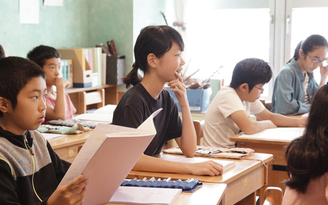 シュタイナー学園初等部中等部高等部の制服画像まとめ・口コミ評判・制服詳細レビュー