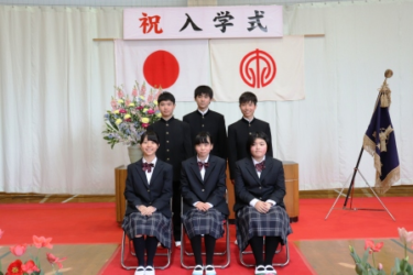 清川村立宮ヶ瀬中学校の制服画像まとめ・口コミ評判・制服詳細レビュー