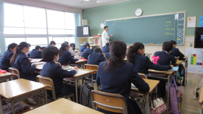 横須賀市立大矢部中学校の制服画像まとめ・口コミ評判・制服詳細レビュー