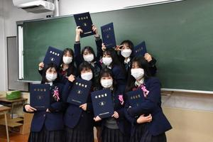 京都府立西乙訓高校の制服写真画像動画まとめ・レビュー口コミ評判・生徒の着こなし・夏服冬服詳細情報
