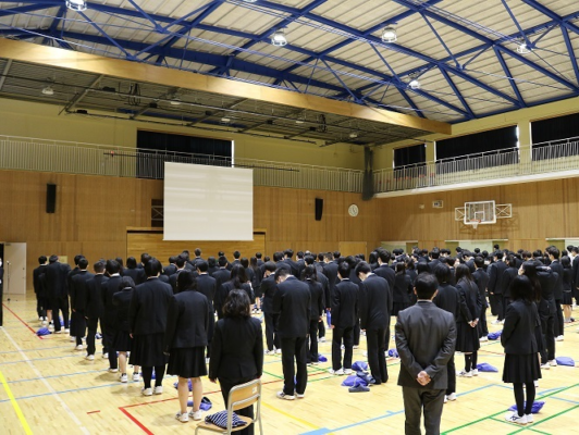 京都府立清明高校の制服写真画像まとめ・レビュー口コミ評判・生徒の着こなし・夏服冬服詳細情報