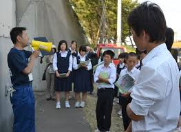 横須賀市立衣笠中学校の制服画像まとめ・口コミ評判・制服詳細レビュー│全国中高制服グラム-全国47都道府県の中学校高等学校制服検索口コミ-