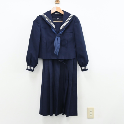 座間市立座間中学校の制服画像まとめ・口コミ評判・制服詳細レビュー・新制服旧制服比較【2023/令和5年新制服】