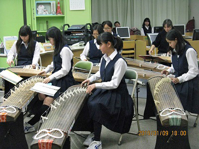 寒川町立旭が丘中学校の制服画像まとめ・口コミ評判・制服詳細レビュー