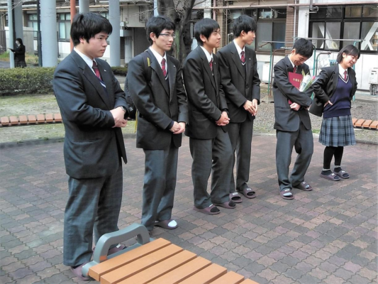 京都府立桃山高校の制服写真画像まとめ・レビュー口コミ評判・生徒の着こなし・夏服冬服詳細情報│全国中高制服グラム-全国47都道府県の中学校高等学校制服 検索口コミ-