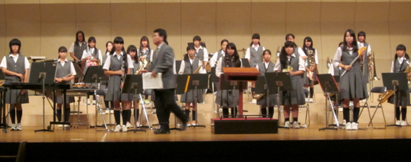 綾瀬市立北の台中学校の制服画像まとめ・口コミ評判・制服詳細レビュー│全国中高制服グラム-全国47都道府県の中学校高等学校制服検索口コミ-