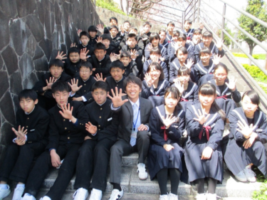 半田市立青山中学校の制服写真画像まとめ・レビュー口コミ評判・生徒の着こなし・夏服冬服詳細情報