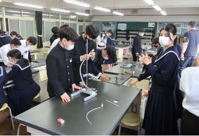 一宮市立丹陽中学校の制服写真画像まとめ・レビュー口コミ評判・生徒の着こなし・夏服冬服詳細情報・新制服旧制服比較【2022/令和4年新制服】