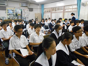 名古屋市立菊井中学校の制服写真画像まとめ・レビュー口コミ評判・生徒の着こなし・夏服冬服詳細情報