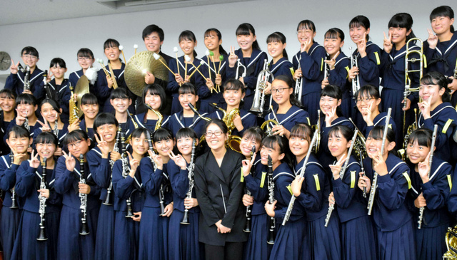 日進市立日進西中学校の制服写真画像まとめ・レビュー口コミ評判・生徒の着こなし・夏服冬服詳細情報