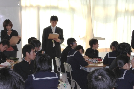 半田市立亀崎中学校の制服写真画像まとめ・レビュー口コミ評判・生徒の着こなし・夏服冬服詳細情報・新制服旧制服比較【2023/令和5年新制服】