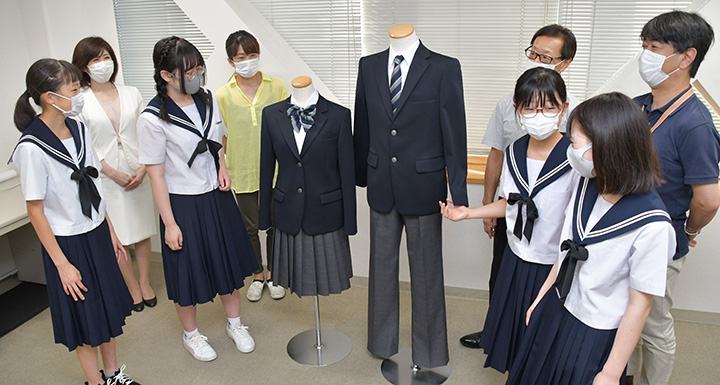 長久手市立長久手中学校の制服写真画像まとめ・レビュー口コミ評判・生徒の着こなし・夏服冬服詳細情報・新制服旧制服比較【2022/令和4年新制服】