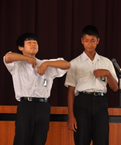 名古屋市立鳴子台中学校の制服写真画像まとめ・レビュー口コミ評判・生徒の着こなし・夏服冬服詳細情報