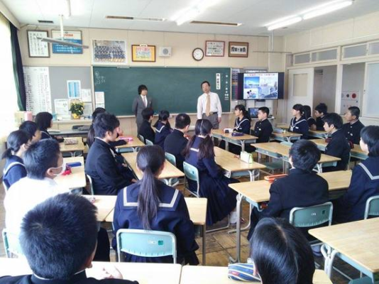 豊田市立松平中学校の制服写真画像まとめ・レビュー口コミ評判・生徒の着こなし・夏服冬服詳細情報