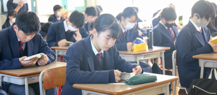 京都府立工業高校の制服写真画像まとめ・レビュー口コミ評判・生徒の着こなし・夏服冬服詳細情報