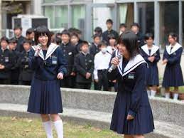 小牧市立北里中学校の制服写真画像動画まとめ・レビュー口コミ評判・生徒の着こなし・夏服冬服詳細情報│全国中高制服グラム-全国47都道府県の中学校高等学校 制服検索口コミ-