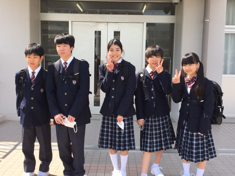 ☆注目！神丘中学の制服セット！美品！ 小売業者