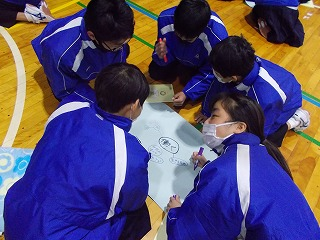 愛西市立佐屋中学校の制服写真画像まとめ・レビュー口コミ評判・生徒の着こなし・夏服冬服詳細情報
