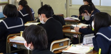 一宮市立木曽川中学校の制服写真画像まとめ・レビュー口コミ評判・生徒の着こなし・夏服冬服詳細情報・新制服旧制服比較【2022/令和4年度新制服】学ランセーラー服廃止