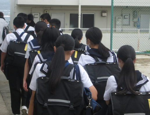 南知多町立日間賀中学校の制服写真画像まとめ・レビュー口コミ評判・生徒の着こなし・夏服冬服詳細情報