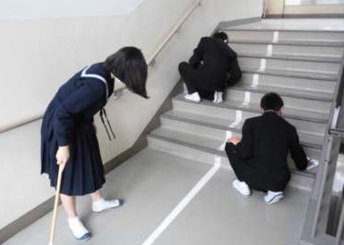 一宮市立西成中学校の制服写真画像まとめ・レビュー口コミ評判・生徒の着こなし・新制服旧制服比較【2022/令和4年新制服】