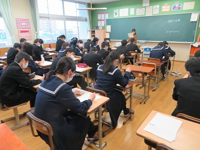愛西市立佐織中学校の制服写真画像まとめ・レビュー口コミ評判・生徒の着こなし・夏服冬服詳細情報