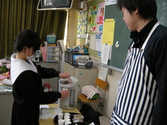 豊田市立高橋中学校の制服写真画像まとめ・レビュー口コミ評判・生徒の着こなし・夏服冬服詳細情報